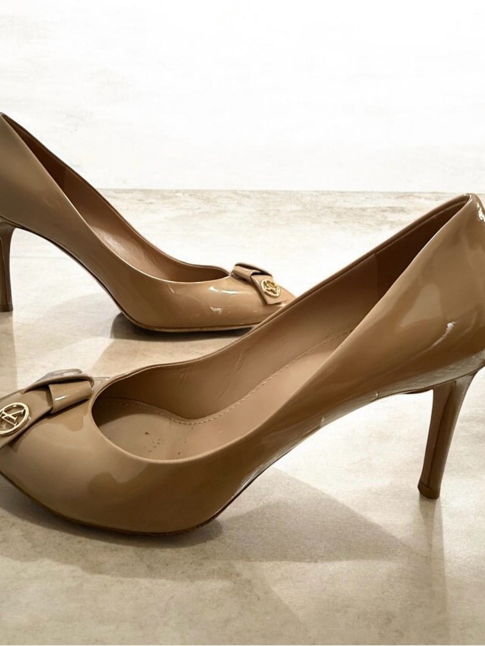 Louis Vuitton camel-colored high-heeled shoes, size 37.5